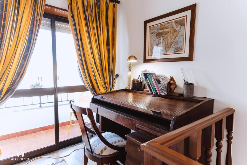 Casa Do Patio - 3 Bedrooms, Ponte Rol Torres Vedras Esterno foto
