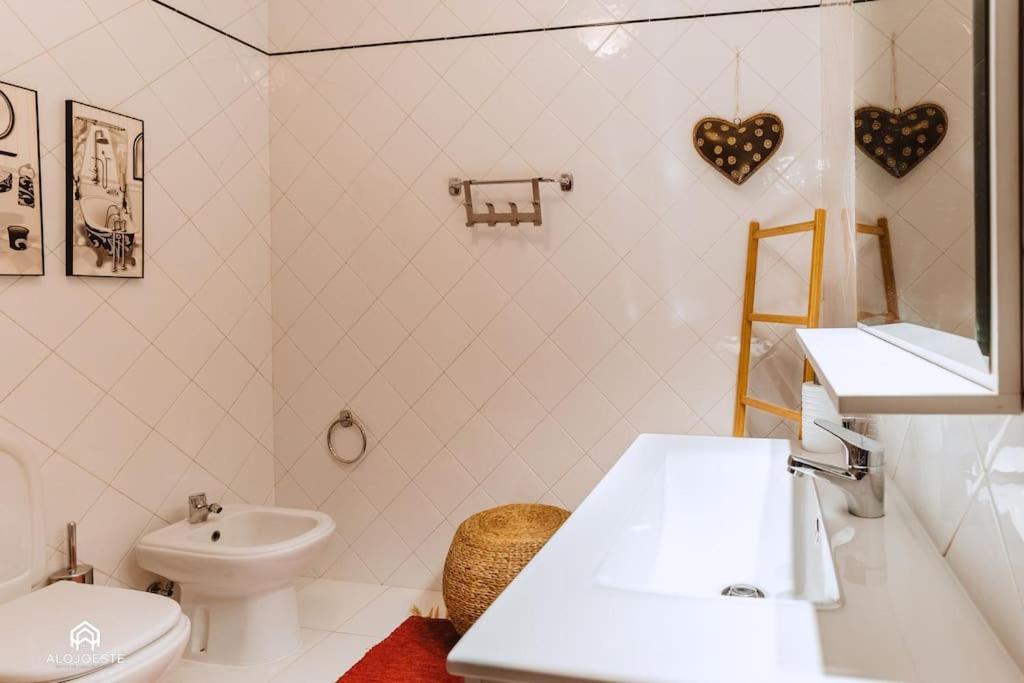 Casa Do Patio - 3 Bedrooms, Ponte Rol Torres Vedras Esterno foto