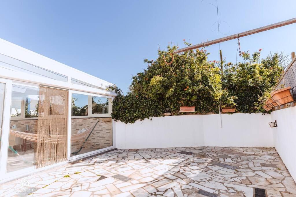 Casa Do Patio - 3 Bedrooms, Ponte Rol Torres Vedras Esterno foto