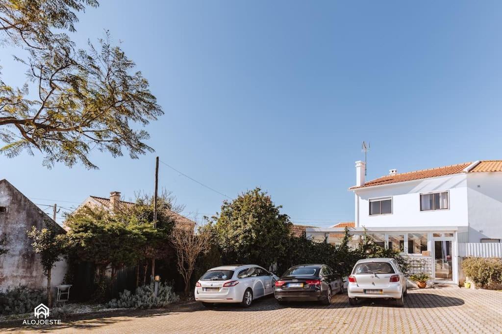 Casa Do Patio - 3 Bedrooms, Ponte Rol Torres Vedras Esterno foto