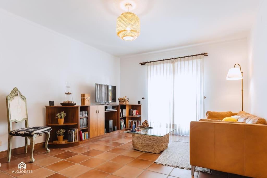Casa Do Patio - 3 Bedrooms, Ponte Rol Torres Vedras Esterno foto